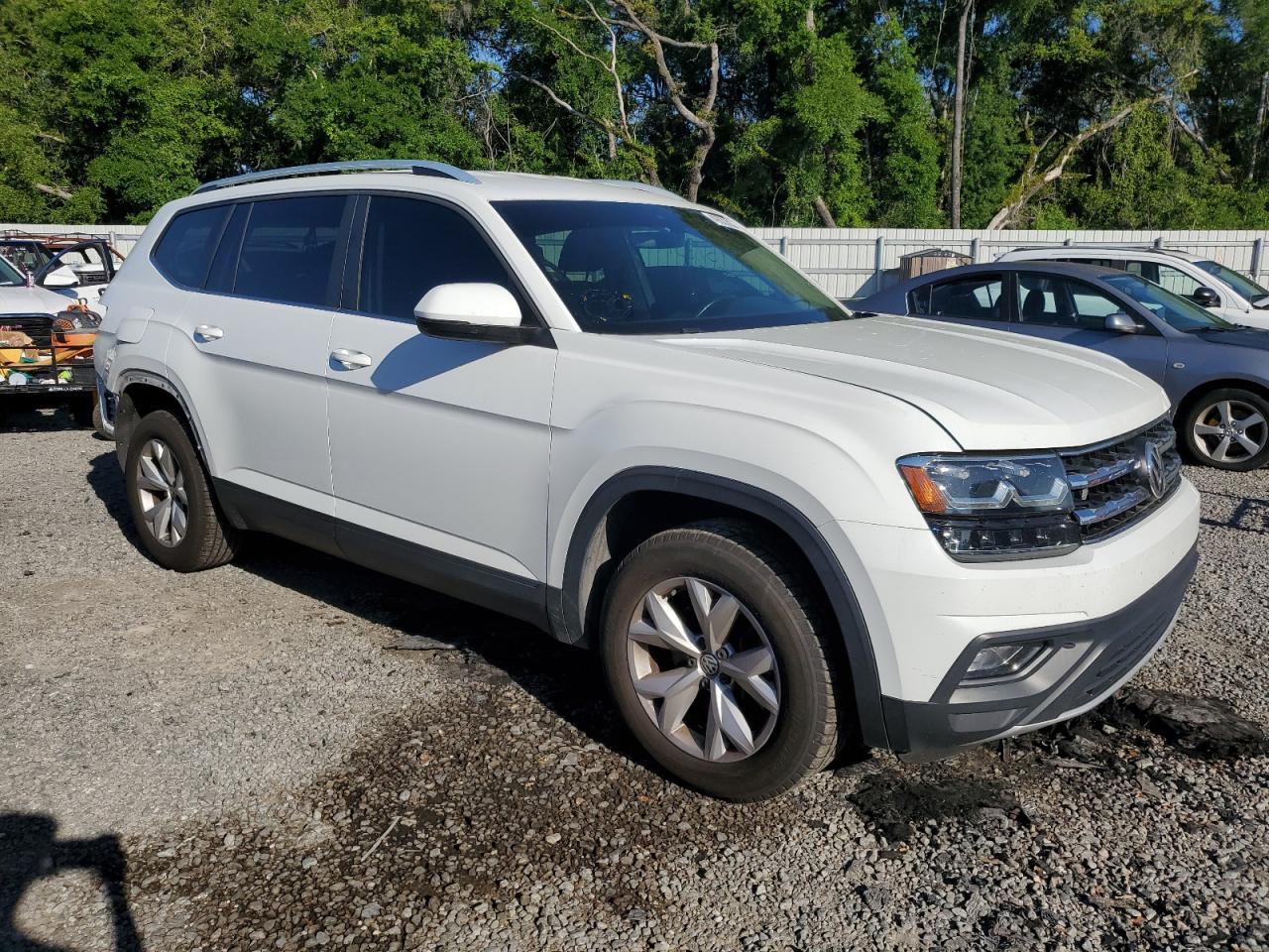 2018 VOLKSWAGEN ATLAS SE - Image 4