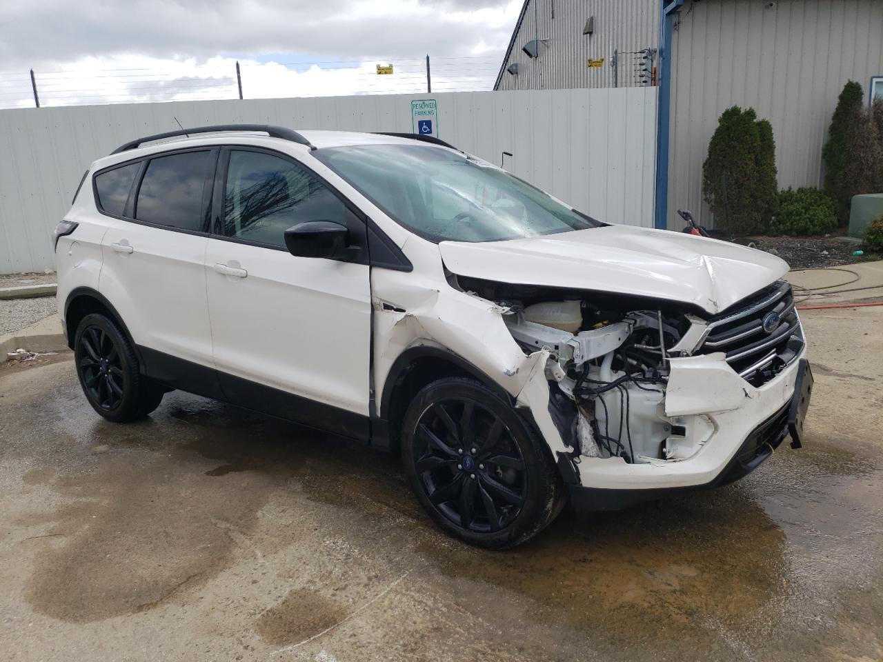 2017 FORD ESCAPE - Image 4