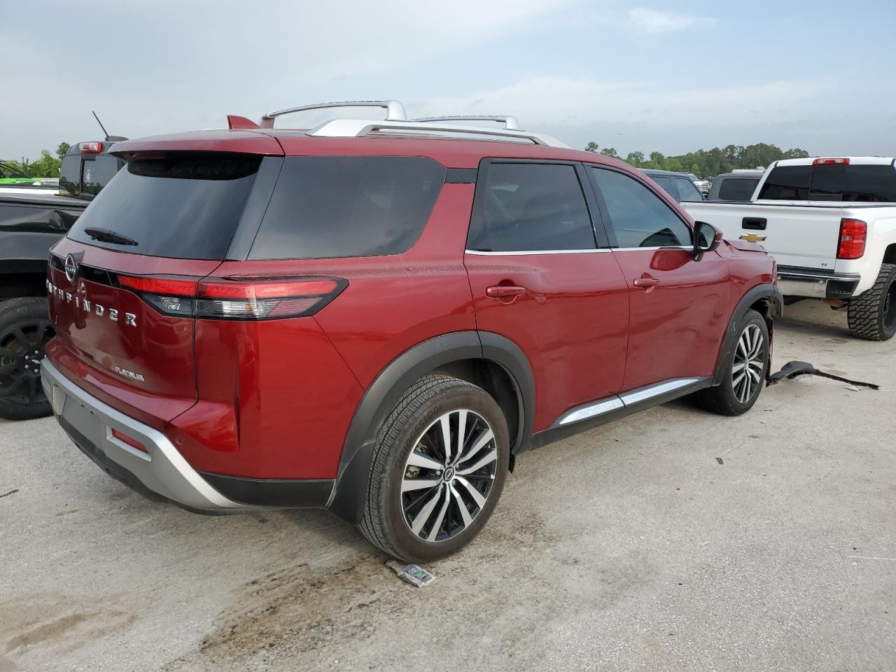 2023 NISSAN PATHFINDER - Image 3