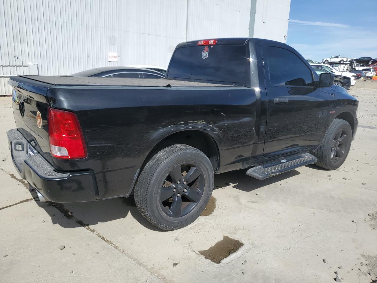2017 RAM 1500 ST - Фото 3