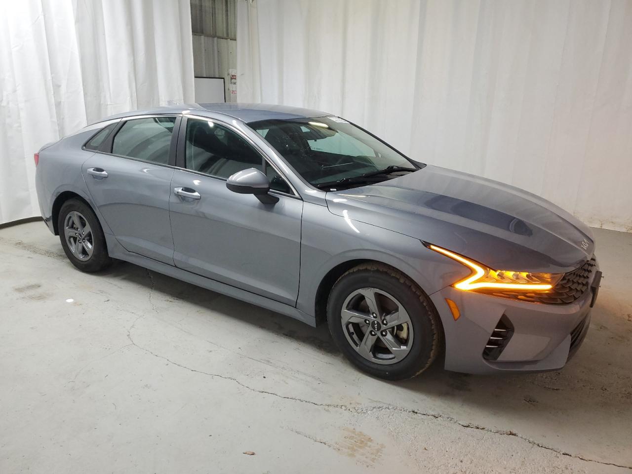 2023 KIA K5 LXS - Image 4