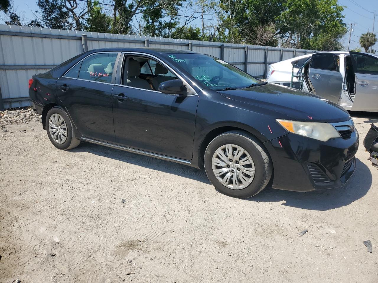 2013 TOYOTA CAMRY L - Фото 4