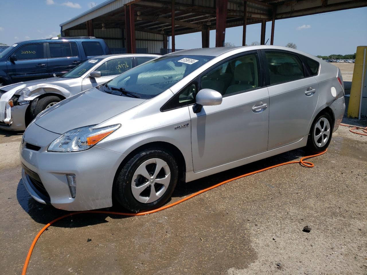 2013 TOYOTA PRIUS car image