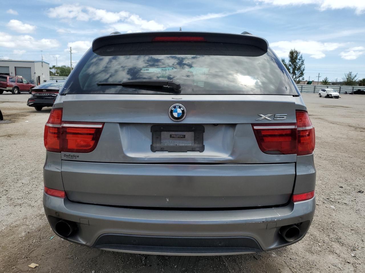 2012 BMW X5 XDRIVE3 - Image 6