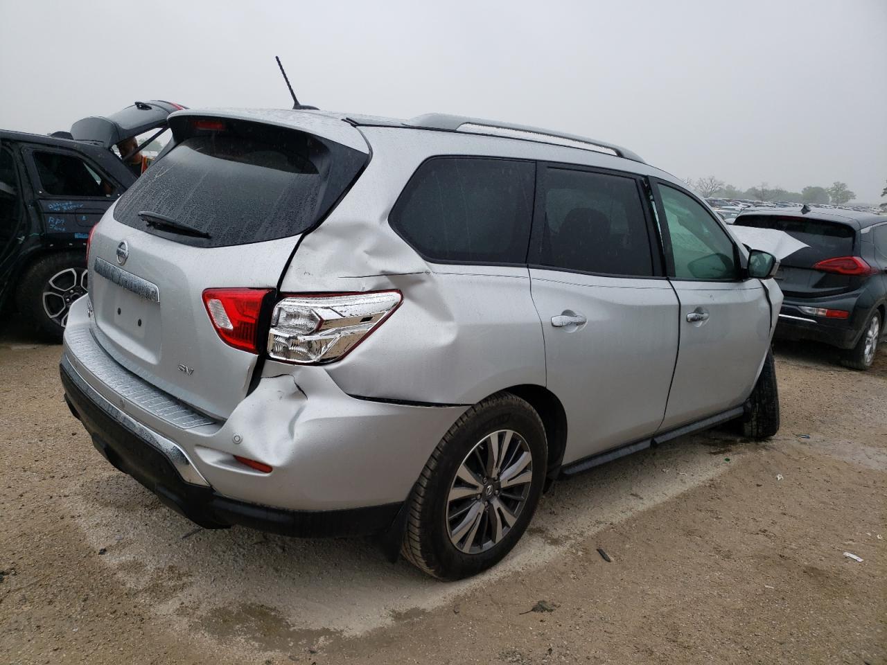2018 NISSAN PATHFINDER - Фото 3