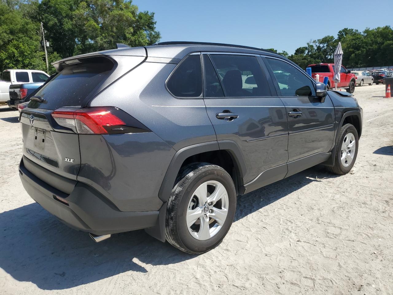 2020 TOYOTA RAV4 XLE - Image 3