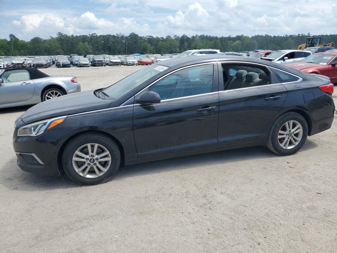2017 HYUNDAI SONATA SE