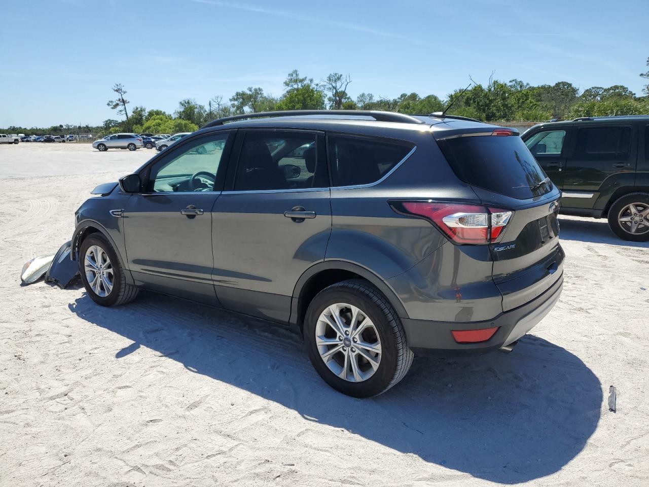 2017 FORD ESCAPE SE - Фото 2