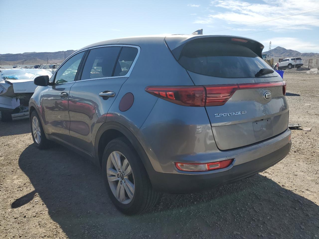 2017 KIA SPORTAGE L - Image 2