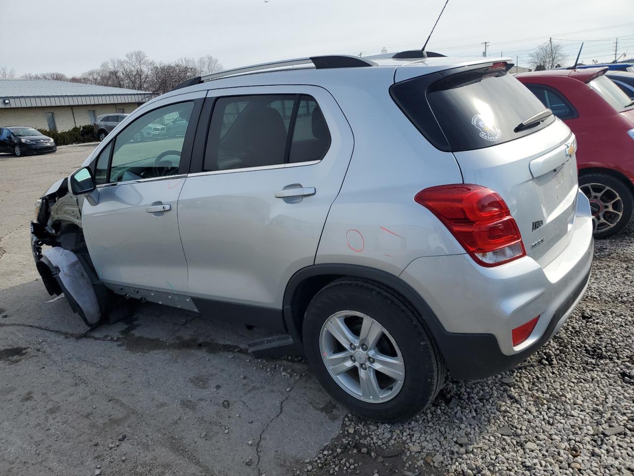 2019 CHEVROLET TRAX 1LT - Фото 2