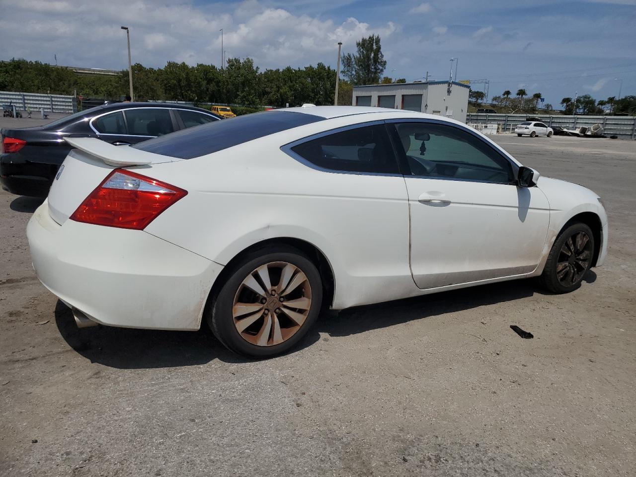 2010 HONDA ACCORD EXL - Image 3