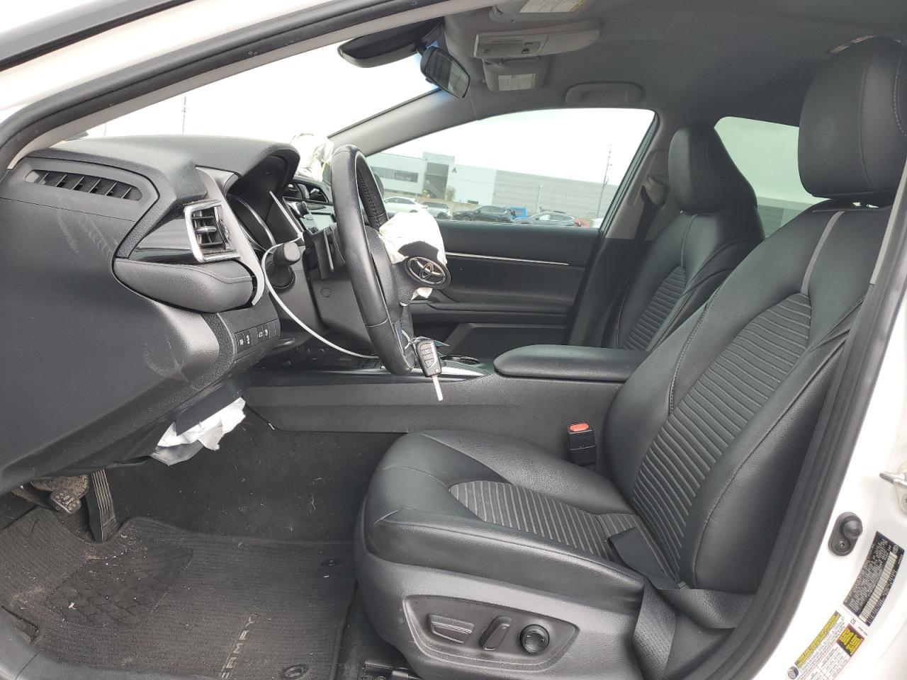 2018 TOYOTA CAMRY L - Фото 7