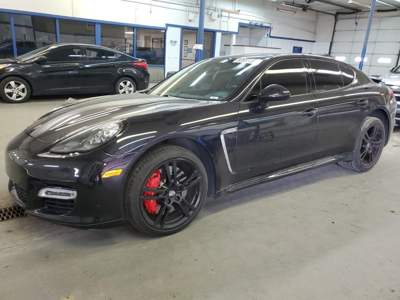 2013 PORSCHE PANAMERA T