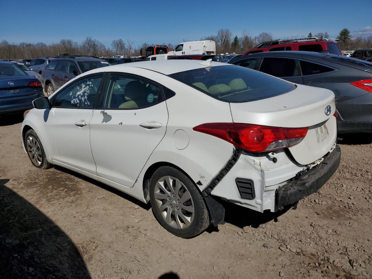 2011 HYUNDAI ELANTRA GL - Image 2