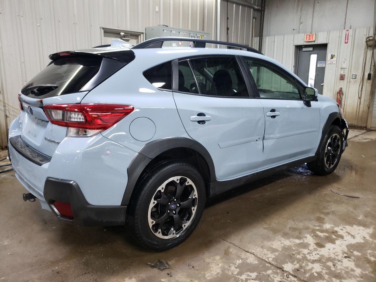 2021 SUBARU CROSSTREK - Фото 3