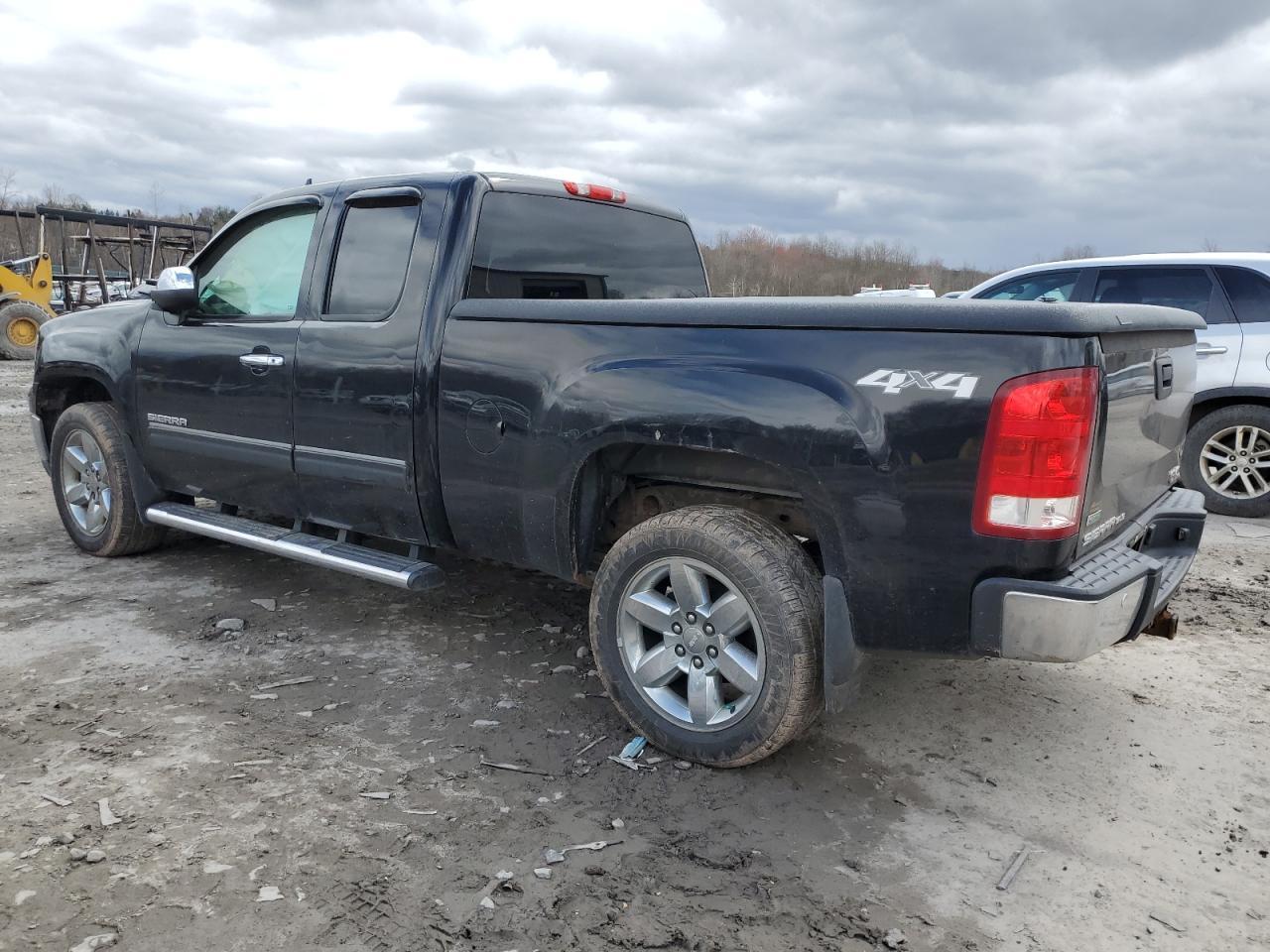 2011 GMC SIERRA K15 - Фото 2