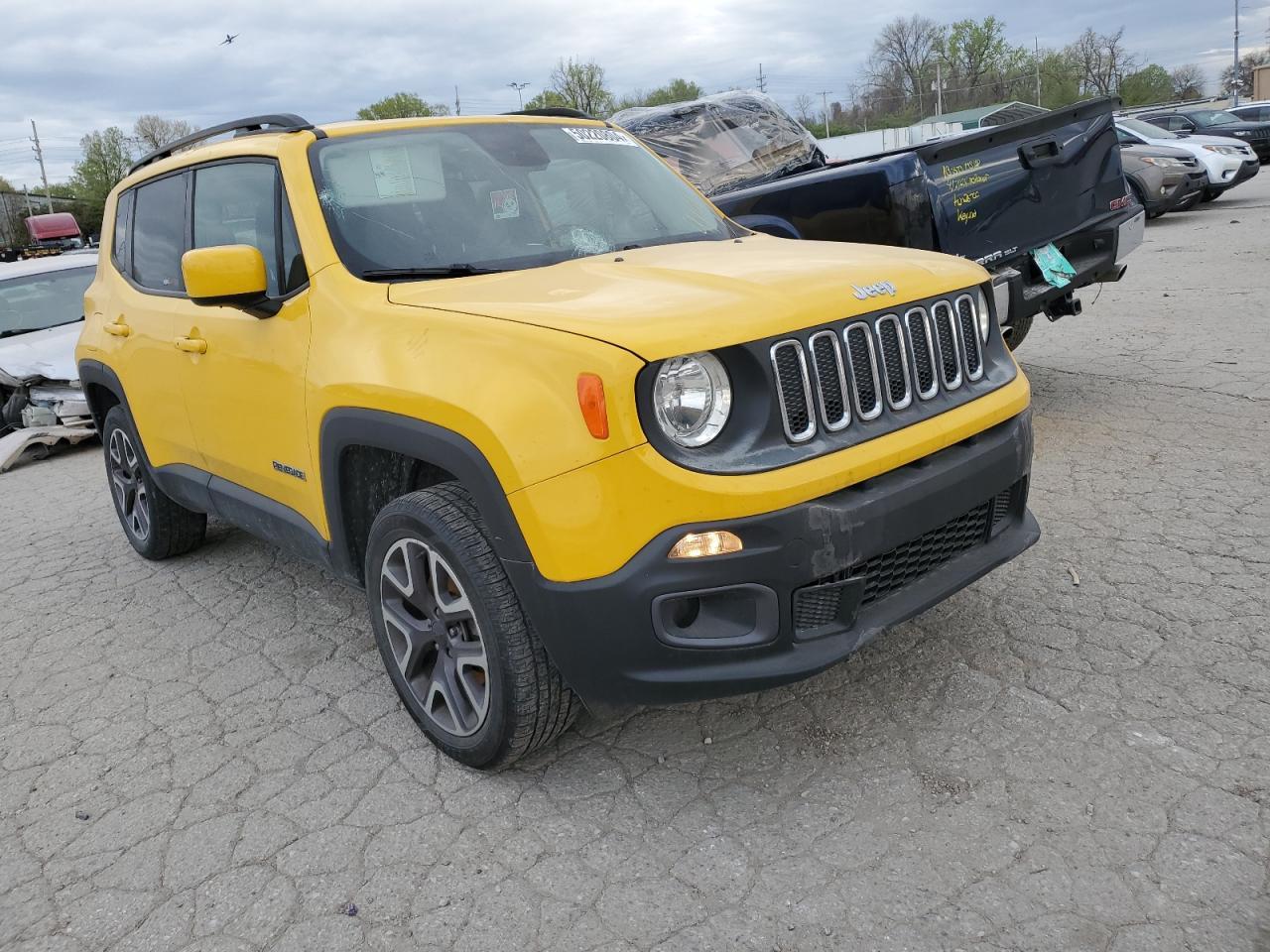 2016 JEEP RENEGADE L - Image 4