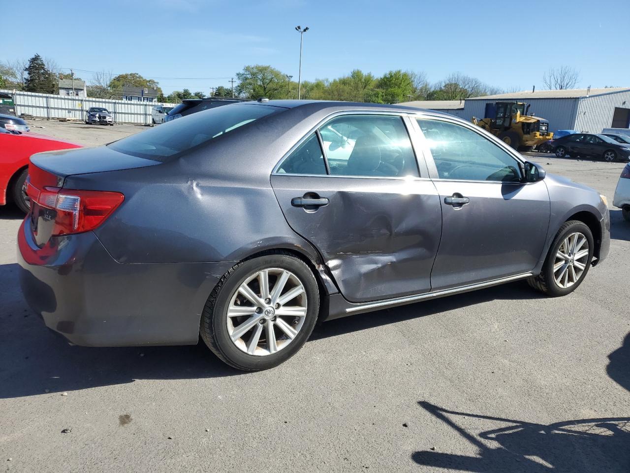 2014 TOYOTA CAMRY L - Image 3