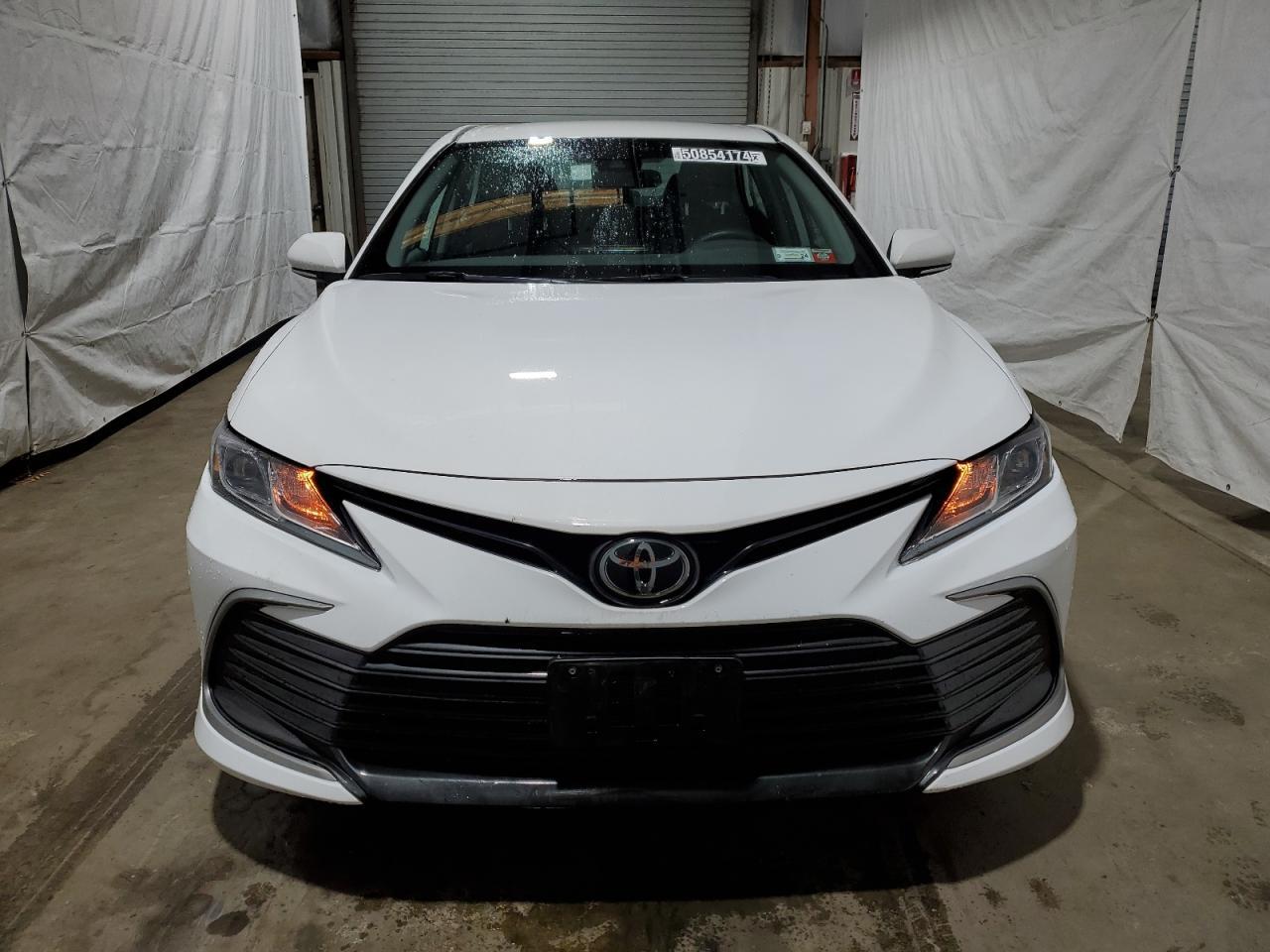 2023 TOYOTA CAMRY LE - Фото 5