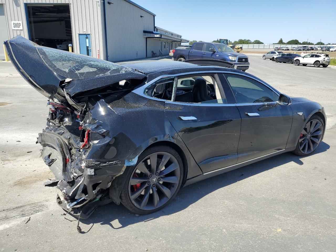 2015 TESLA MODEL S P8 - Image 3