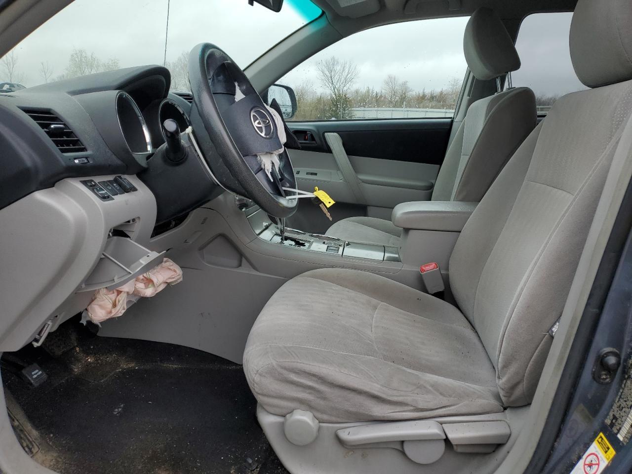 2011 TOYOTA HIGHLANDER - Фото 7