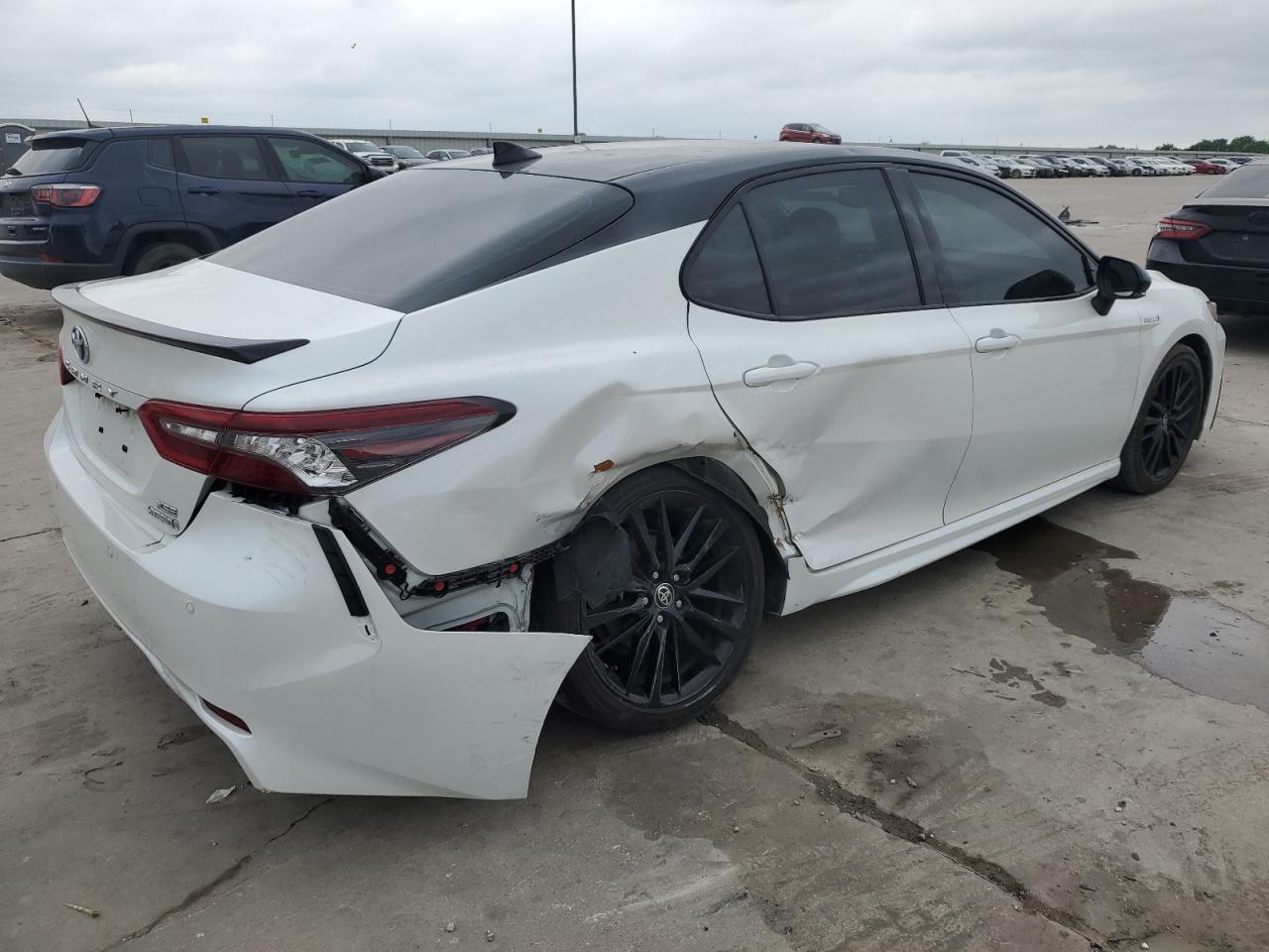 2021 TOYOTA CAMRY XSE - Фото 3
