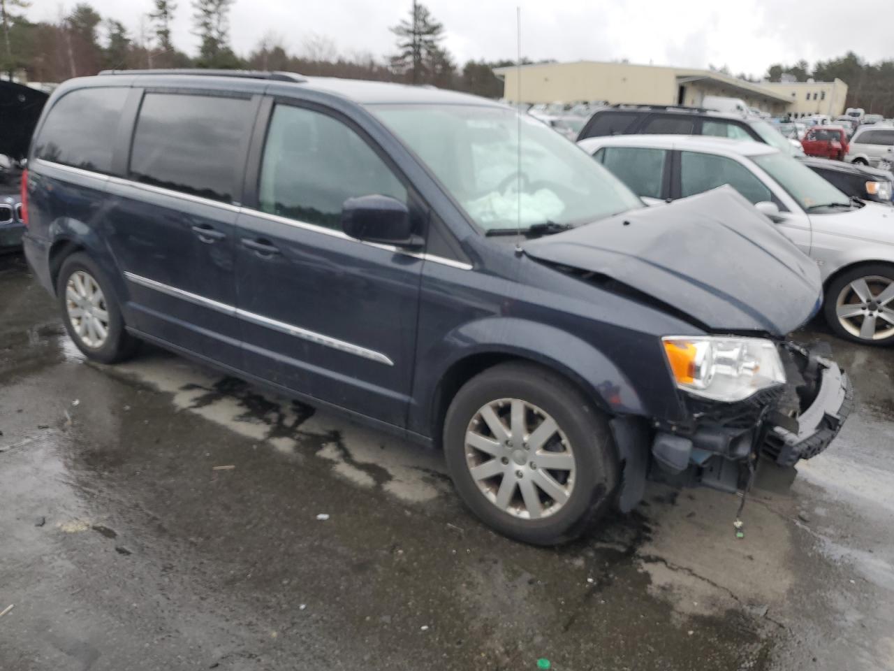 2014 CHRYSLER TOWN & COU - Image 4