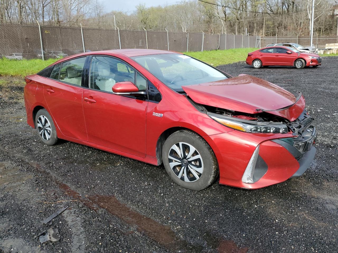 2018 TOYOTA PRIUS PRIM - Image 4