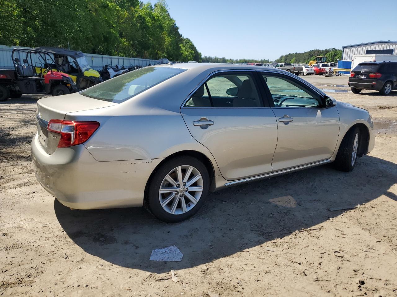2014 TOYOTA CAMRY L - Фото 3