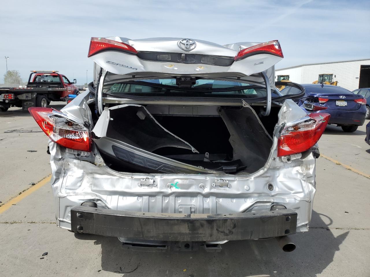 2018 TOYOTA COROLLA L - Image 6