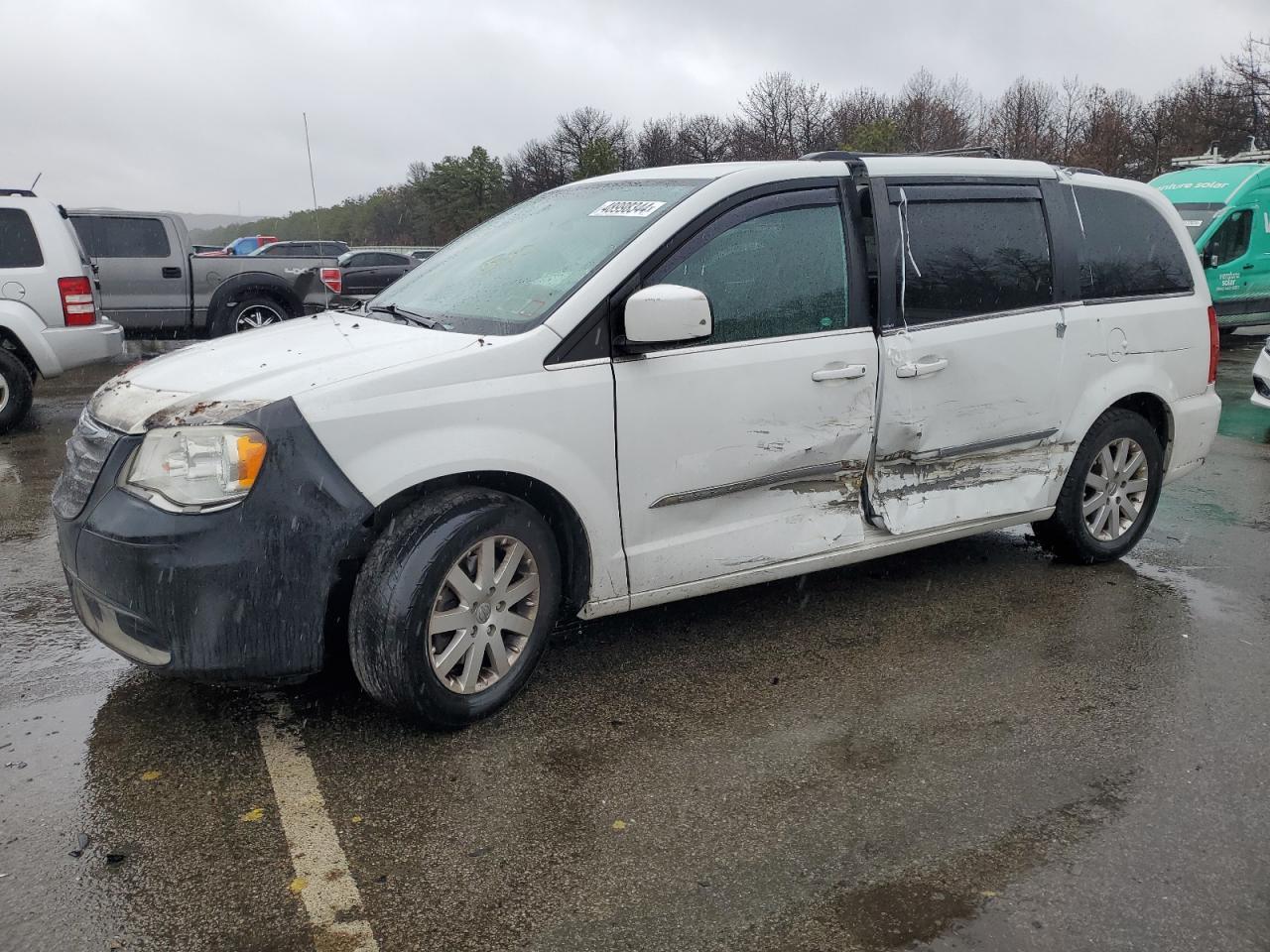 2014 CHRYSLER TOWN & COU