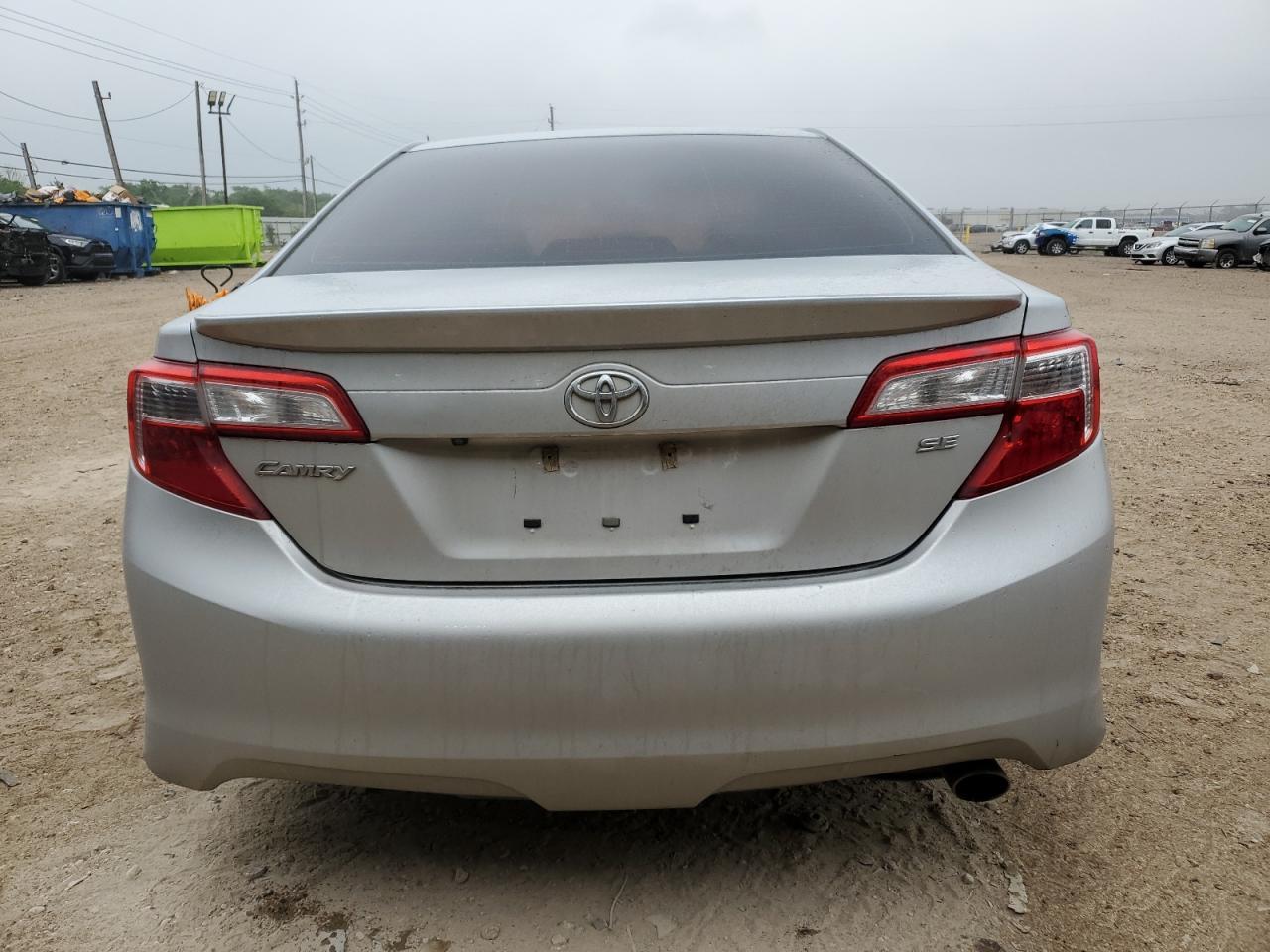 2014 TOYOTA CAMRY L - Image 6