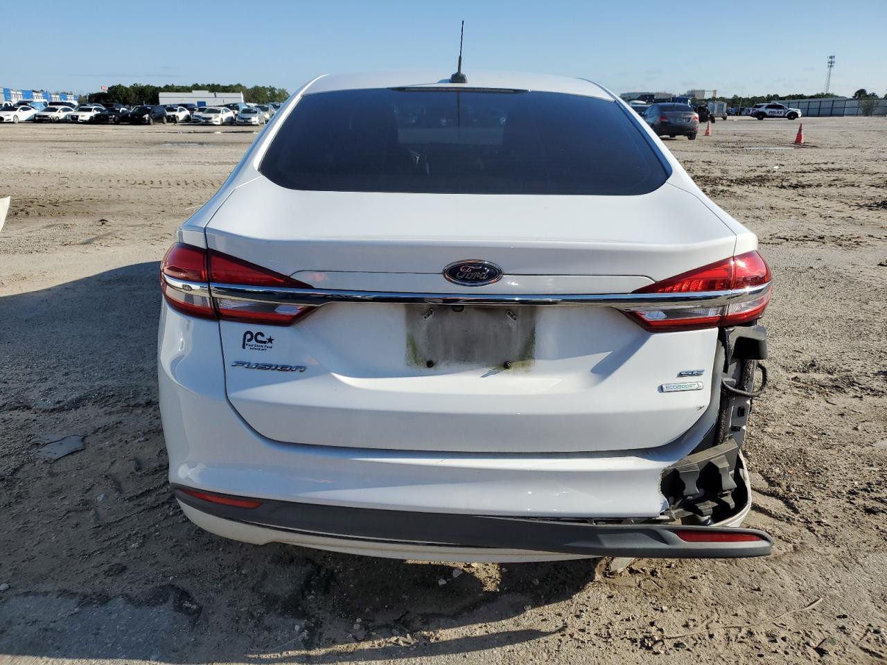 2017 FORD FUSION SE - Image 6