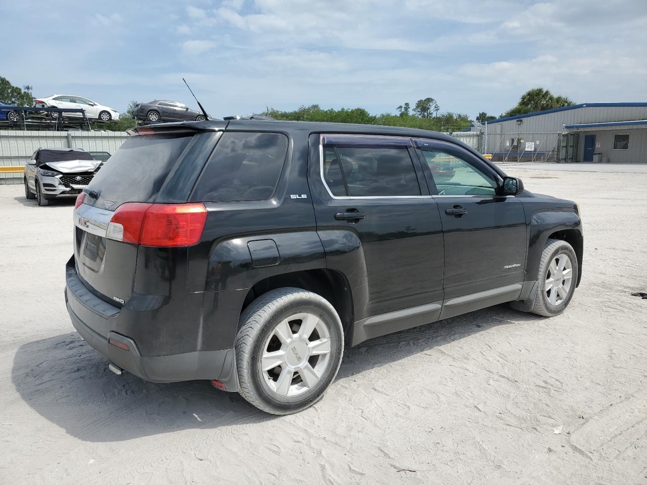 2012 GMC TERRAIN SL - Image 3
