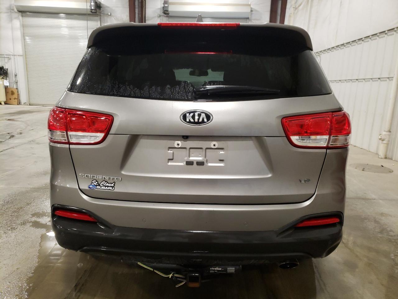 2017 KIA SORENTO LX - Фото 6