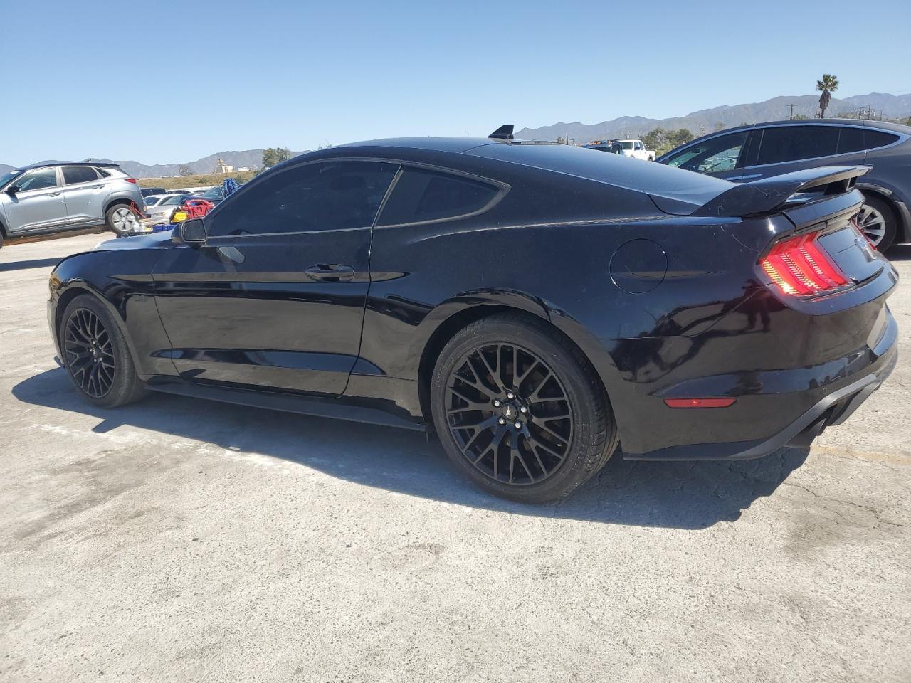 2021 FORD MUSTANG GT - Фото 2