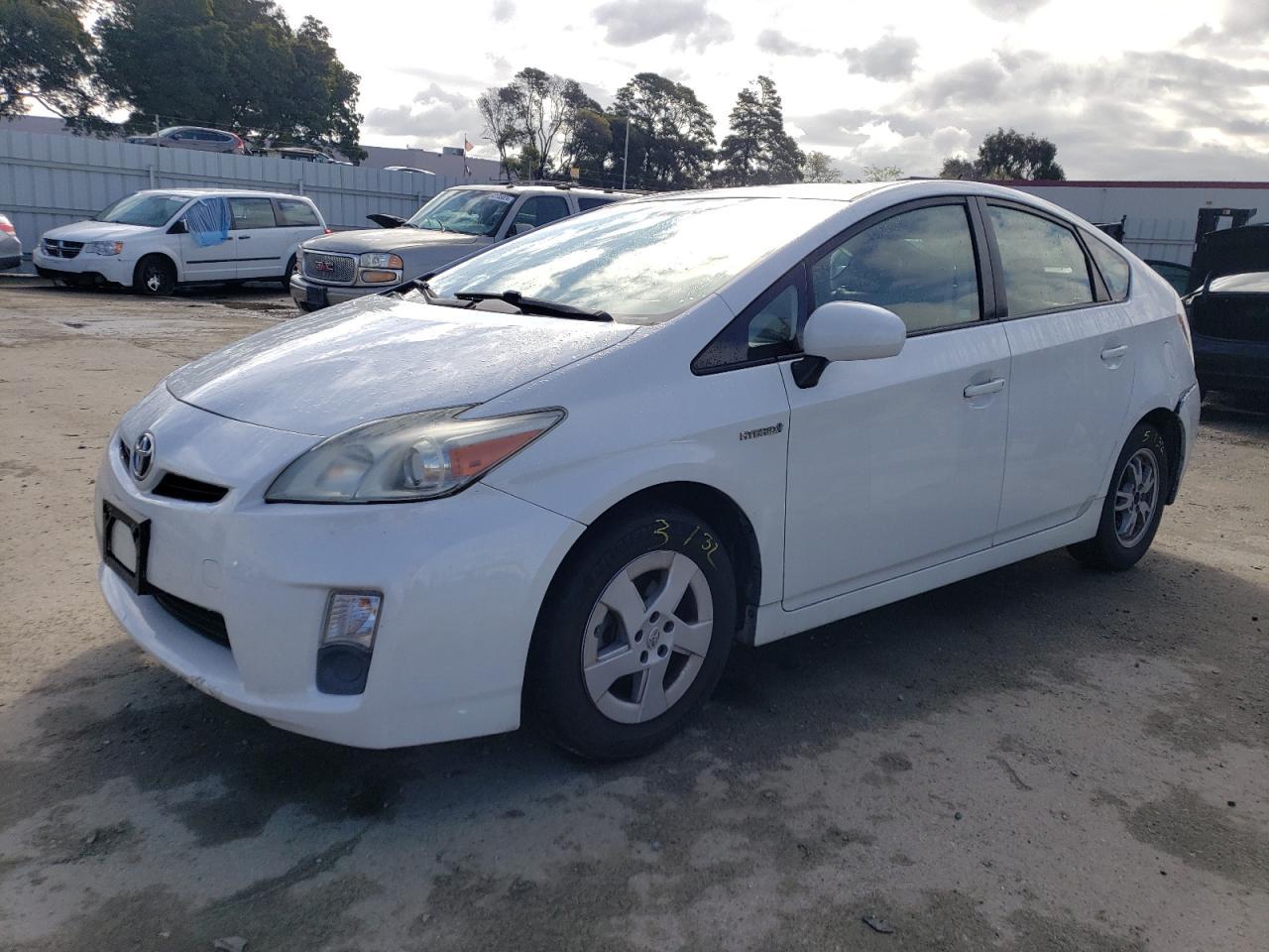 2010 TOYOTA PRIUS car image