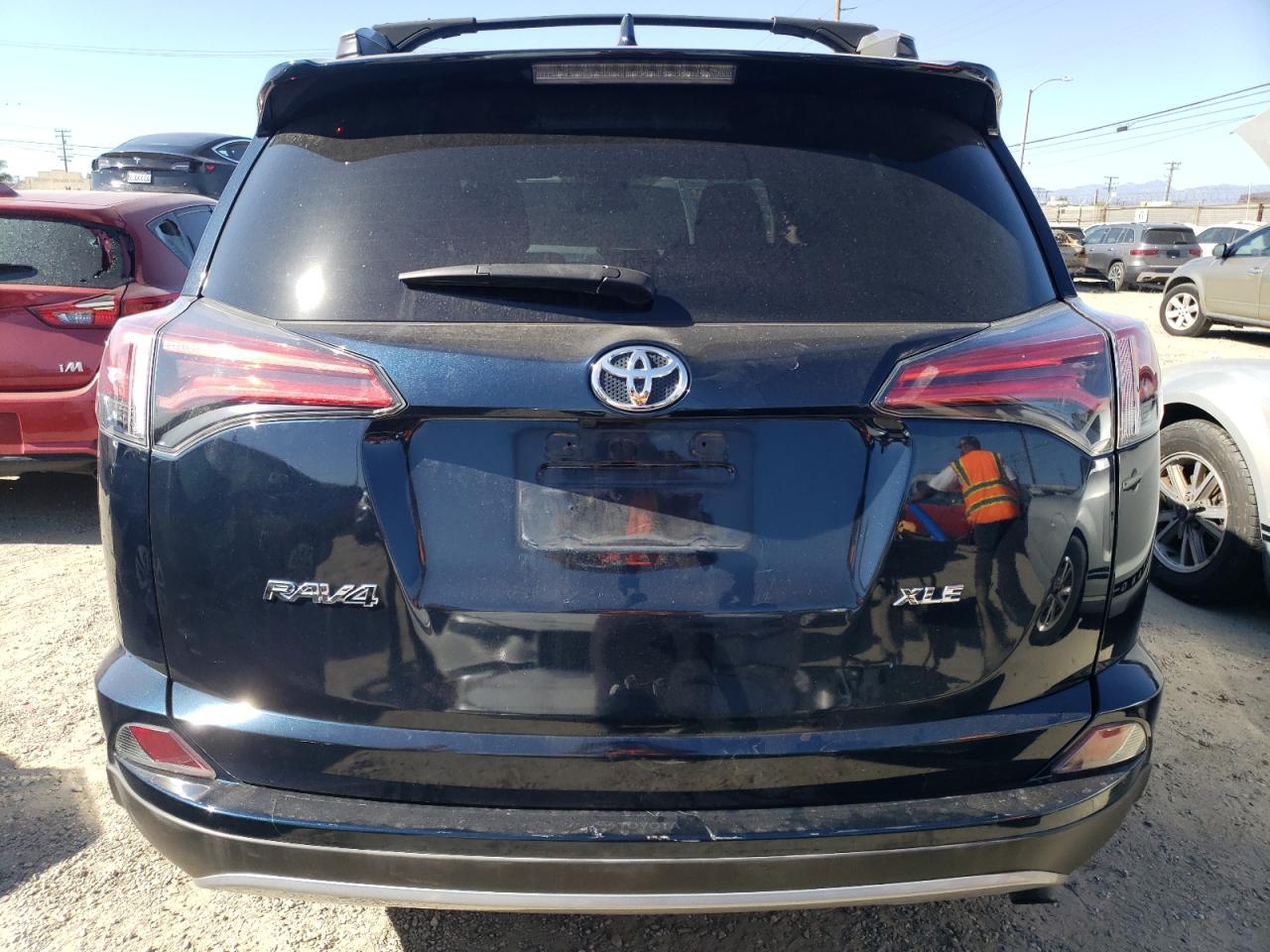 2018 TOYOTA RAV4 ADVEN - Фото 6
