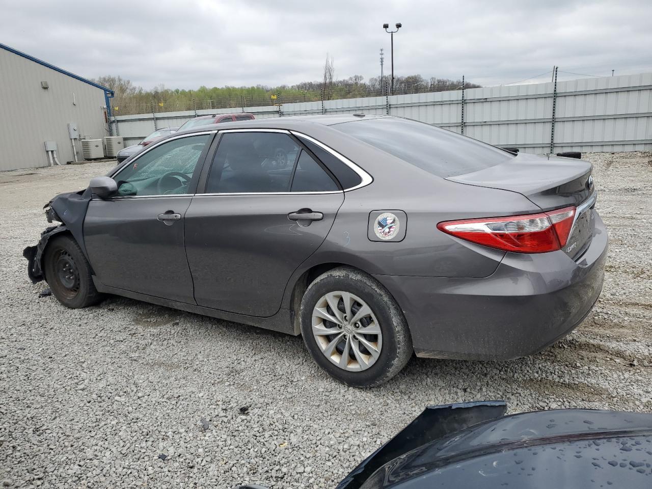2016 TOYOTA CAMRY LE - Image 2