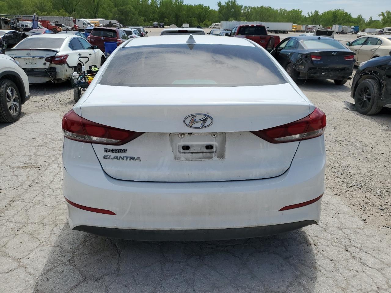 2018 HYUNDAI ELANTRA SE - Фото 6