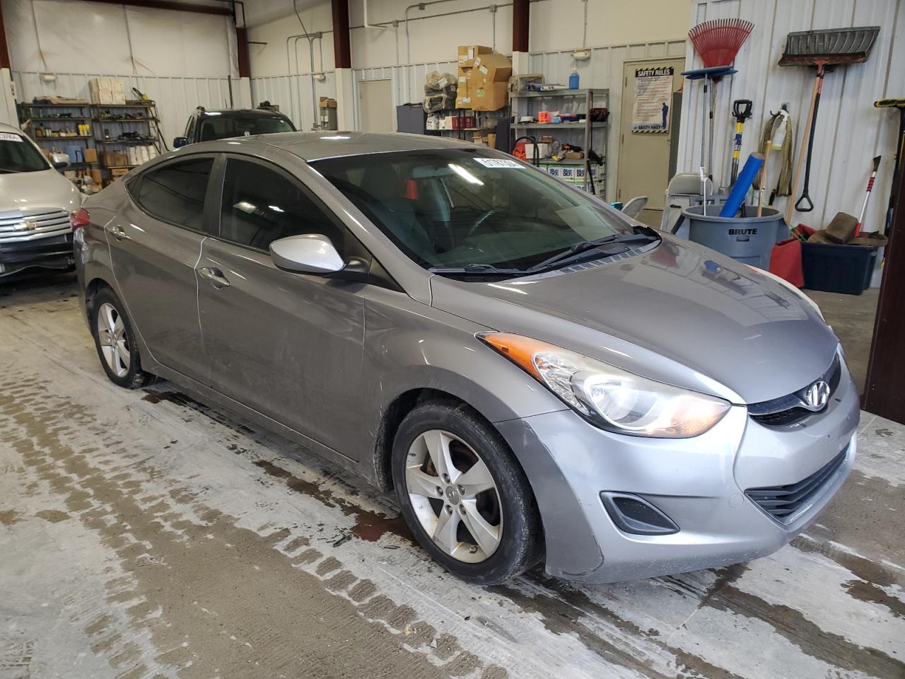 2011 HYUNDAI ELANTRA GL - Image 4