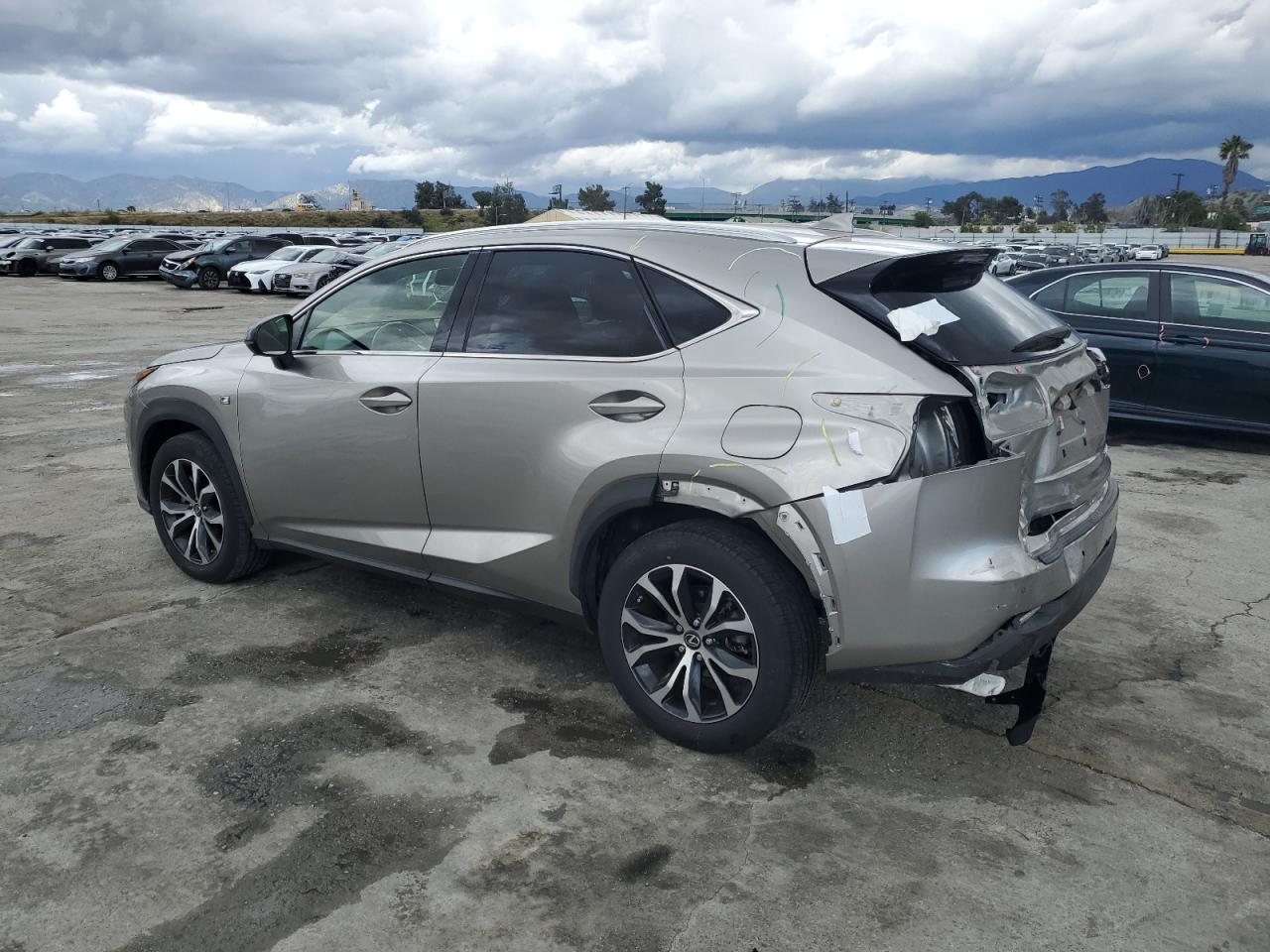 2017 LEXUS NX 200T BA - Фото 2