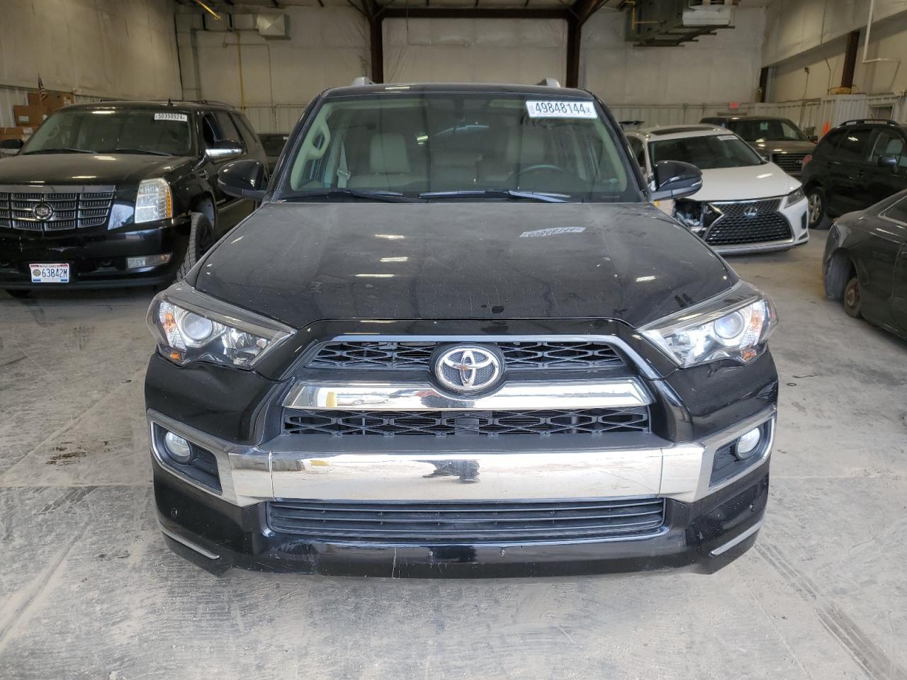 2018 TOYOTA 4RUNNER SR - Image 5