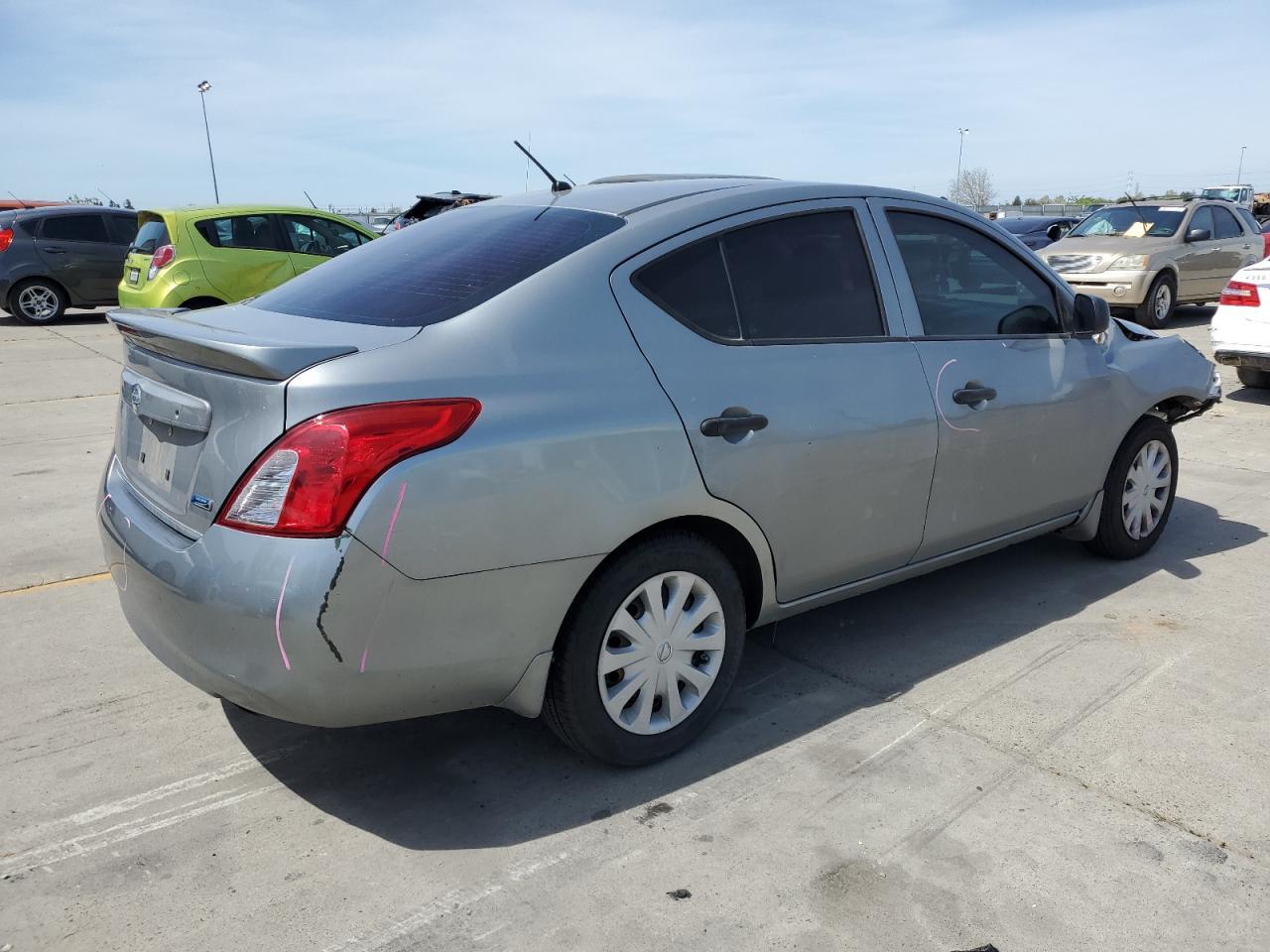 2014 NISSAN VERSA S - Image 3