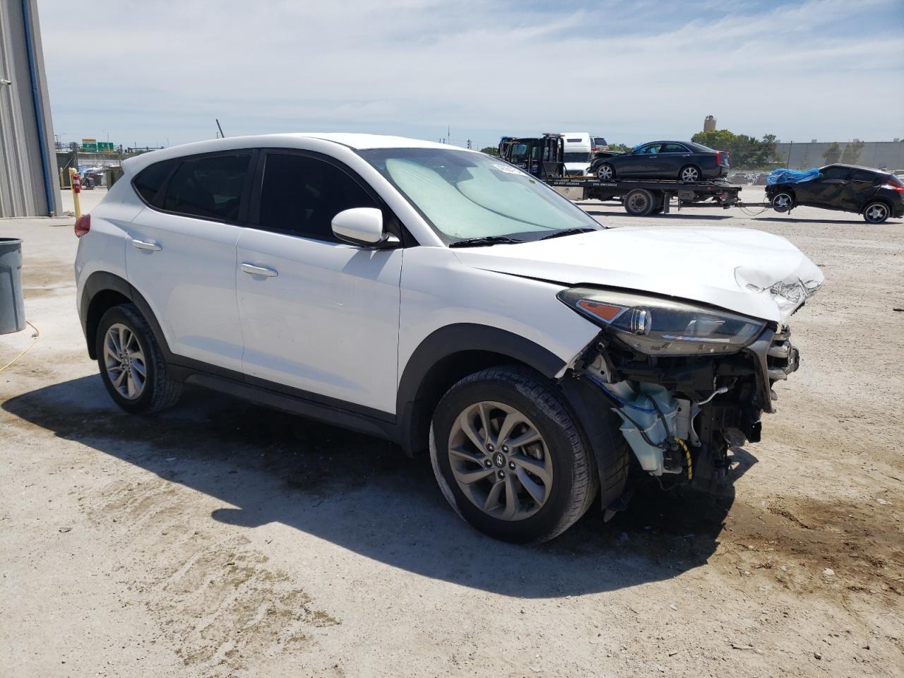 2016 HYUNDAI TUCSON SE - Фото 4