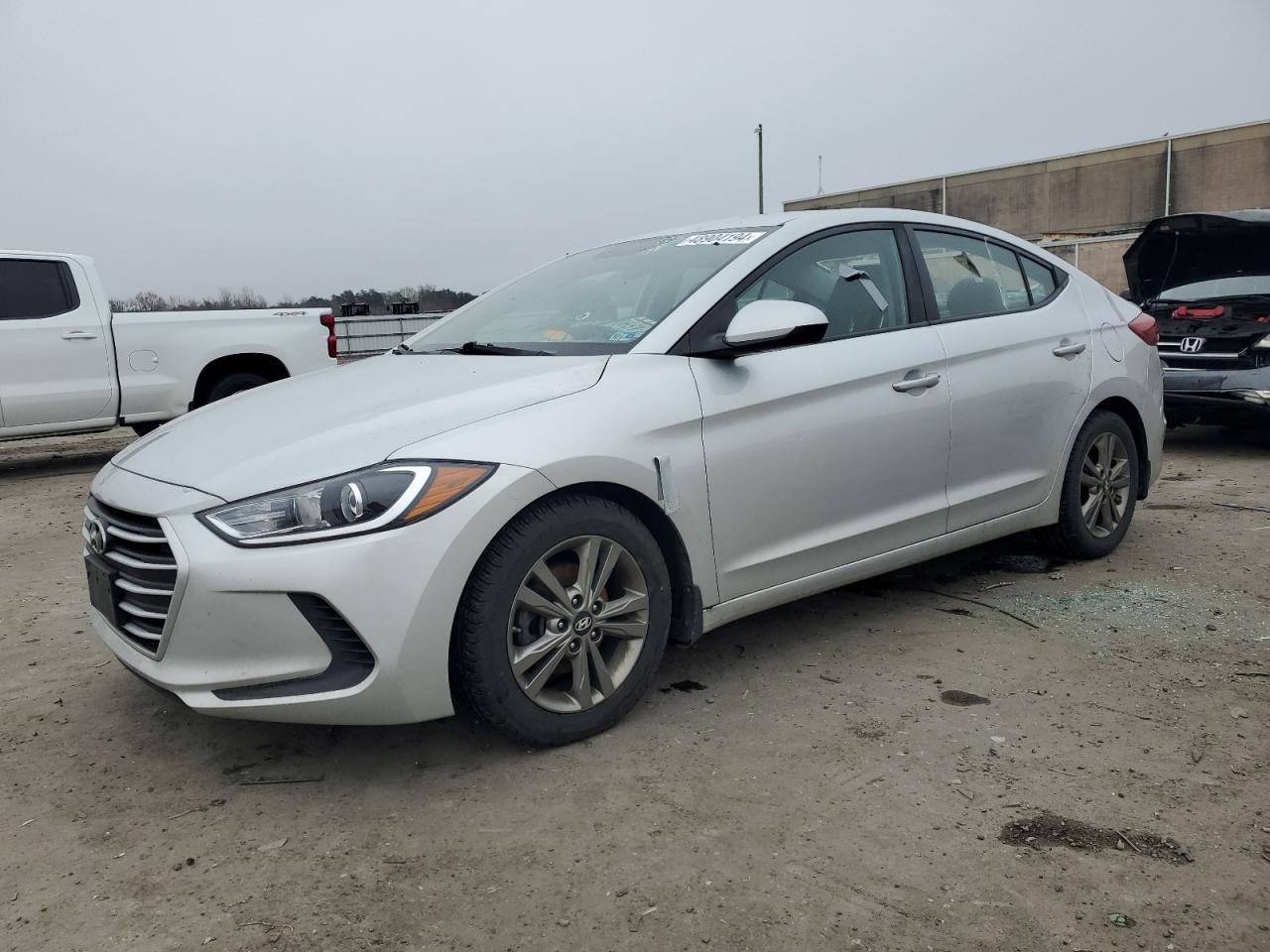 2018 HYUNDAI ELANTRA SE