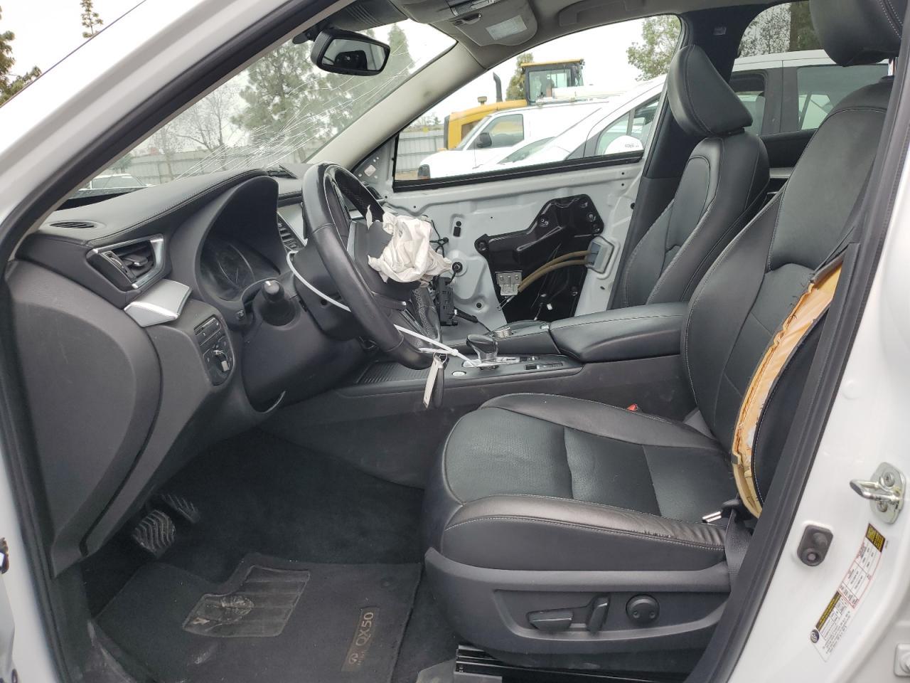 2019 INFINITI QX50 ESSEN - Image 7