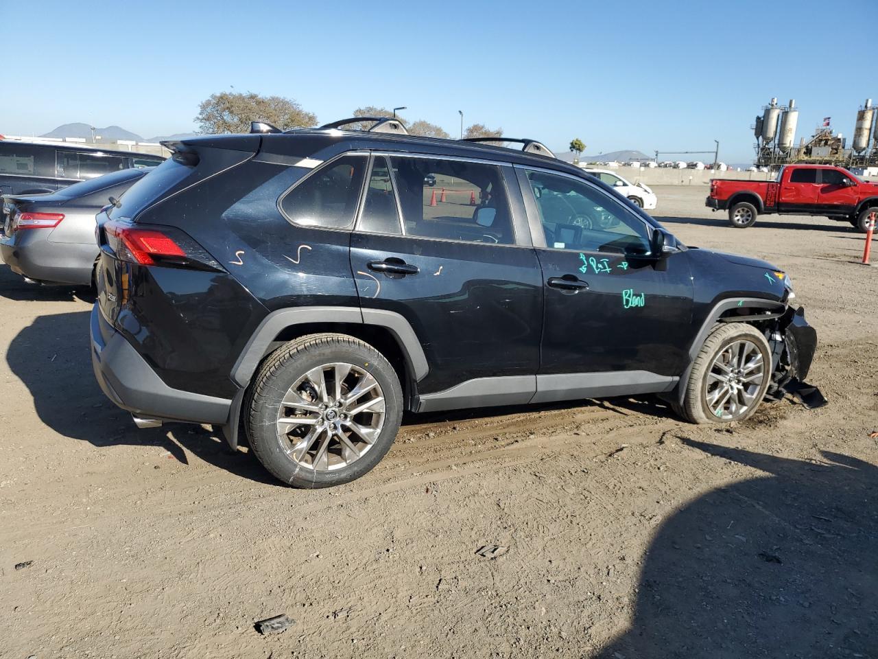 2020 TOYOTA RAV4 XLE P - Image 3