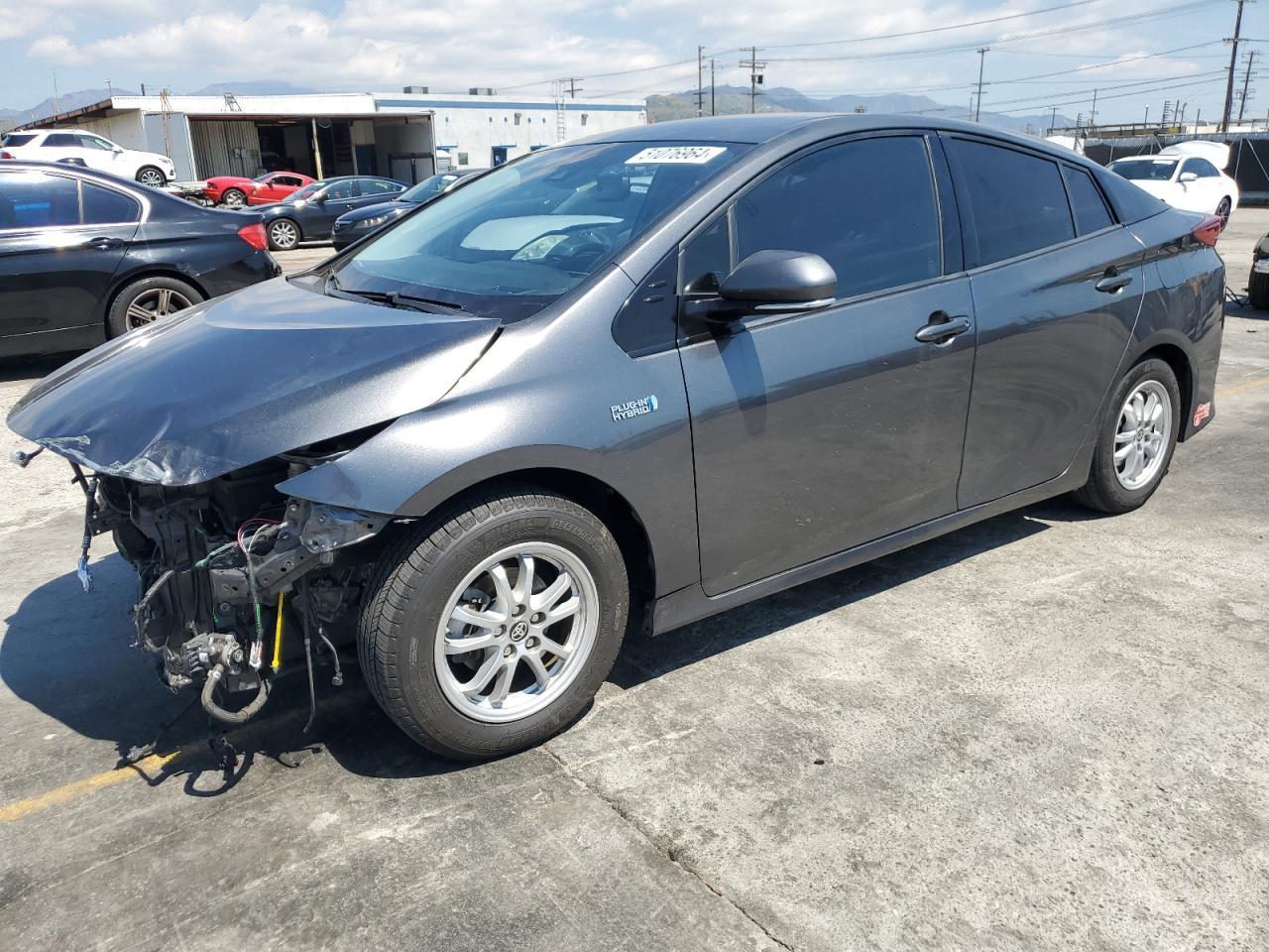 2017 TOYOTA PRIUS PRIM car image