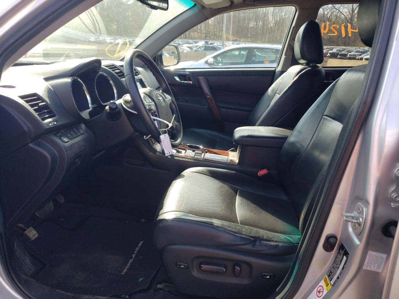 2012 TOYOTA HIGHLANDER - Image 7